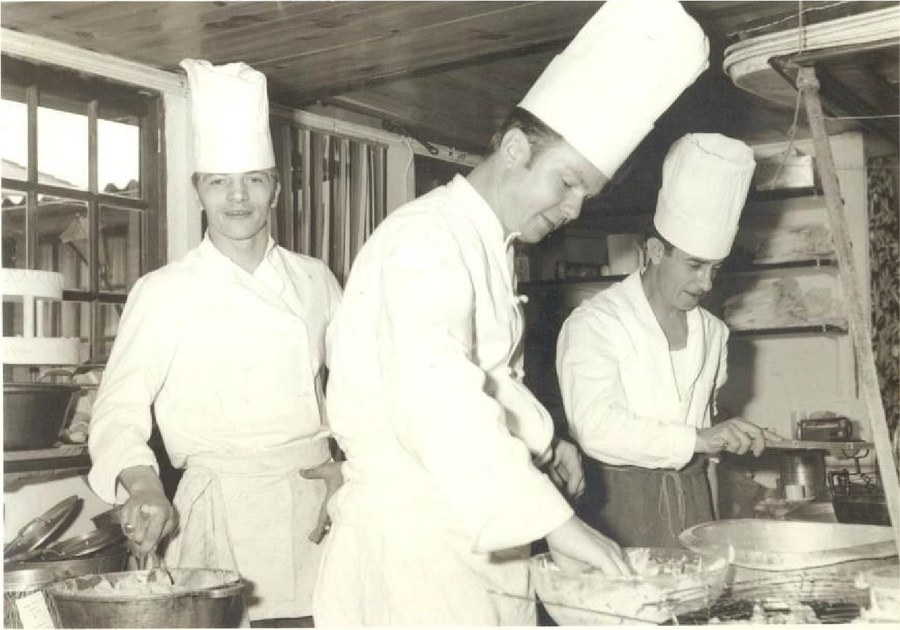 Les chefs de l'Aigle d'Or en cuisine, photo d'archive